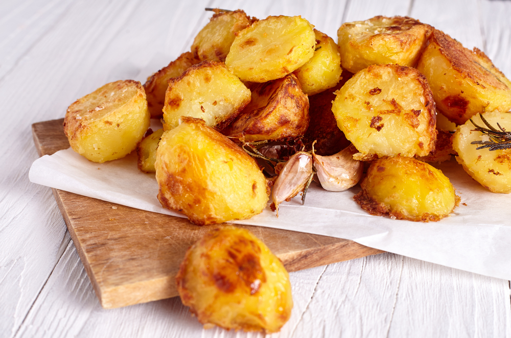 Roasted potatoes on a christmas dinner recipes blog.
