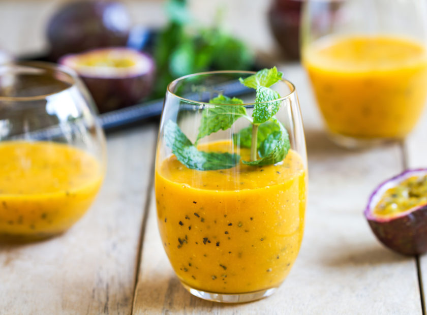 Healthy mango and passionfruit smoothie recipe - Mango Fruit Smoothie