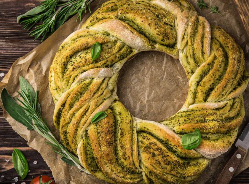Pesto Bread Wreath - Pesto Bread Wreath Recipe