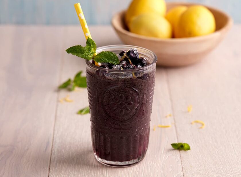 Kale, Blueberry Apple Smoothie - Healthy Smoothie Recipe